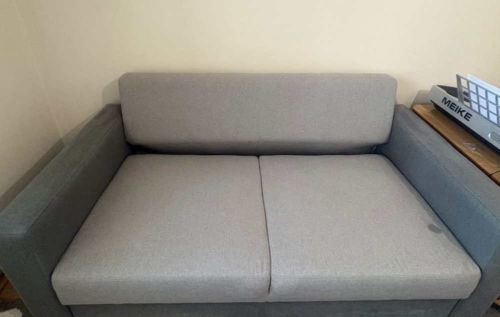 Vând canapea extensibila
