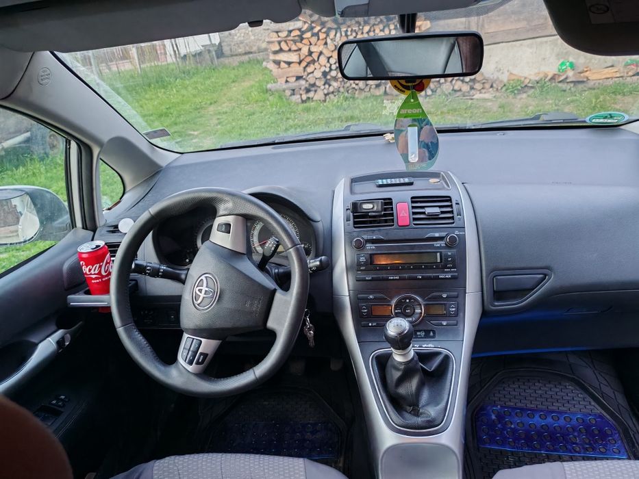 TOYOTA Auris 0 — imagine 5