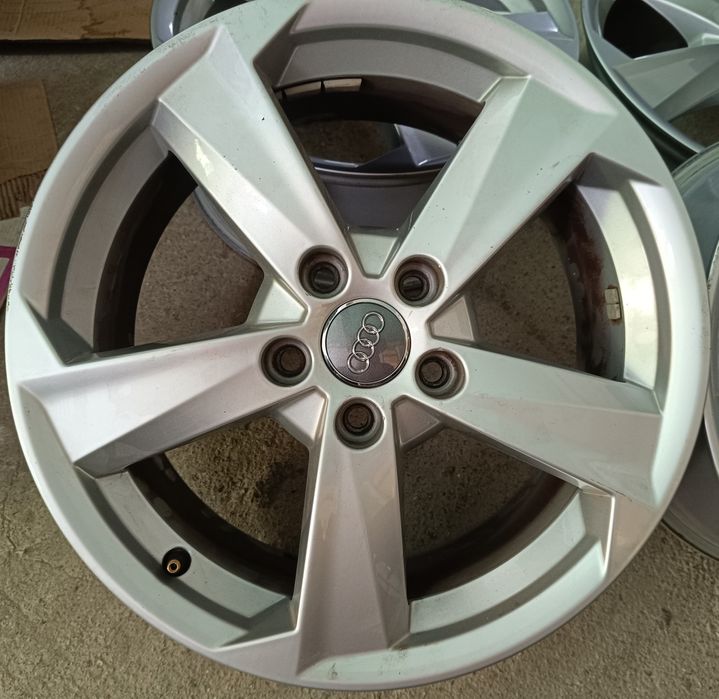 Оригинални джанти 17 цола за Audi A3 Q2