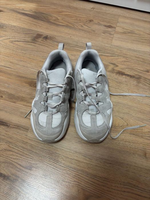 Маратонки NIKE Tech Hera