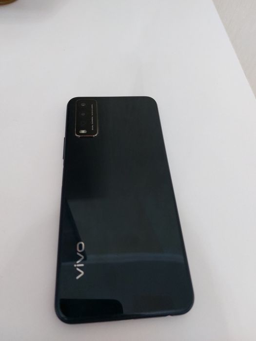 смартфон VIVO  2026