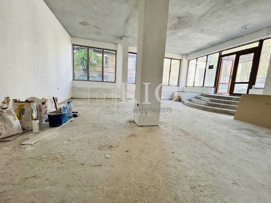 Продава се Магазин в Пловдив, Южен - 148 кв.м за 859 €/кв.м - Снимка #1
