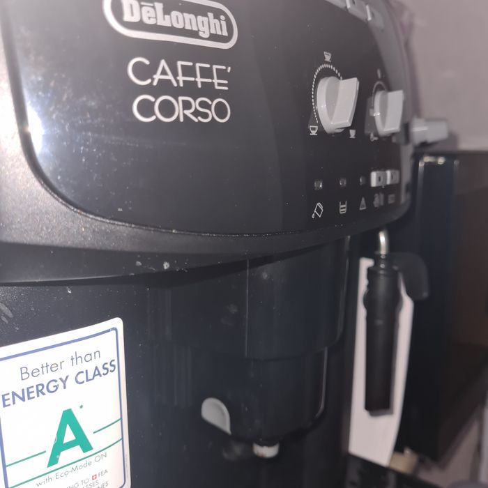 Кофемашина Delonghi coffee corso