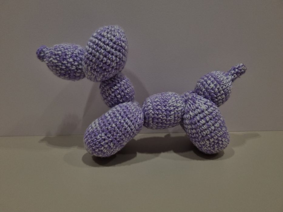 Воздушная собачка из пряжи крючком