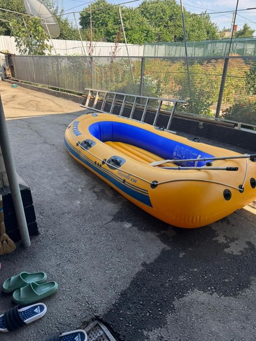 Продам резиновую лодку