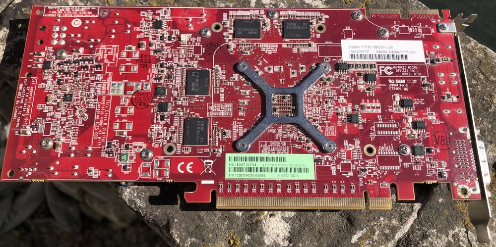 placa video ATI FirePro 3D V7750 (pt. Mac si PC)
