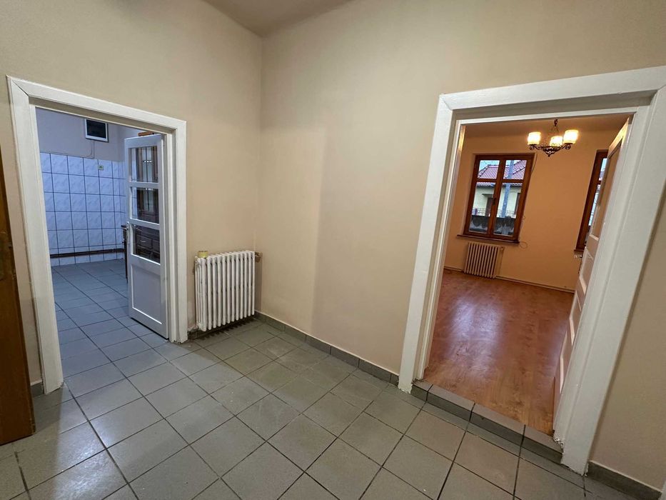 Inchiriez casa 2 camere singur in curte - teren 900 mp - Sibiu - str. Nicolae Iorga