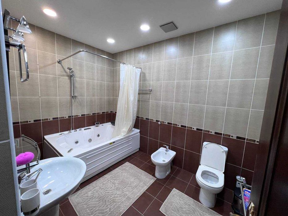 Габус, Тарас Шевченко, 4/6/6, 203 м2, ориентир Irish pub