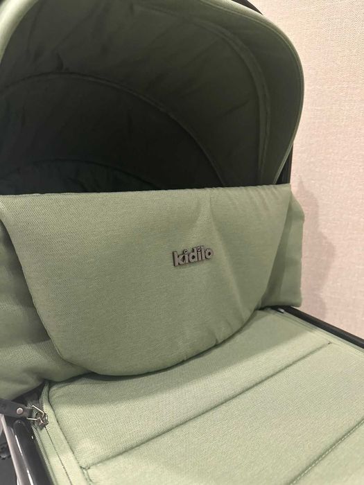 Коляска Kidilo D900 2в1