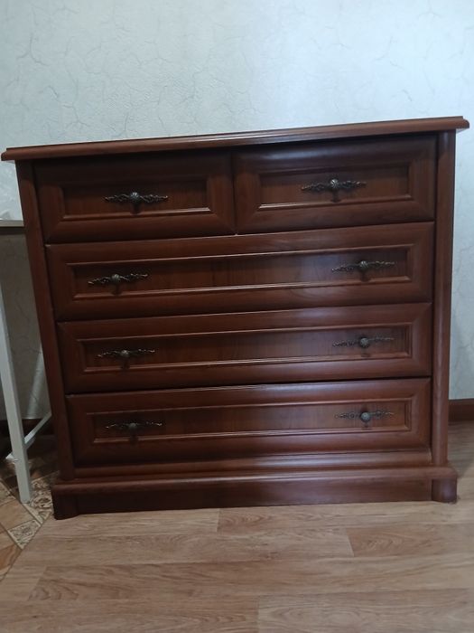 продам комод в хорошем состоянии