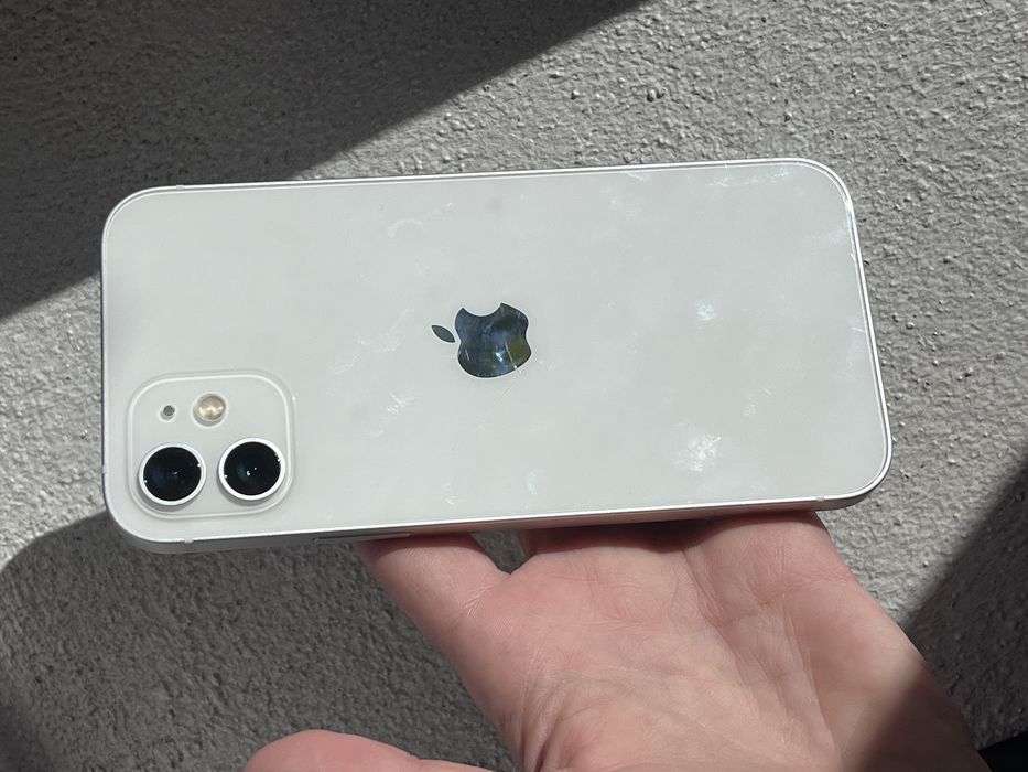 Iphone 12  64 GB