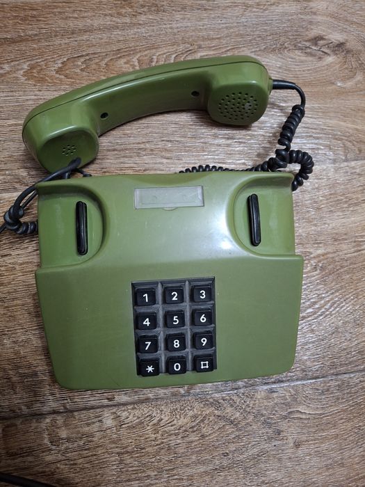 Телефон  VEF-751