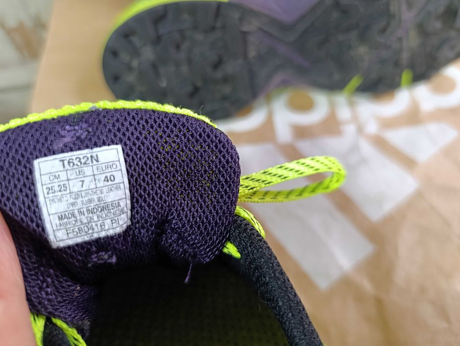 ''Asics Gel-FujiLyte''оригинални маратонки 40 номер