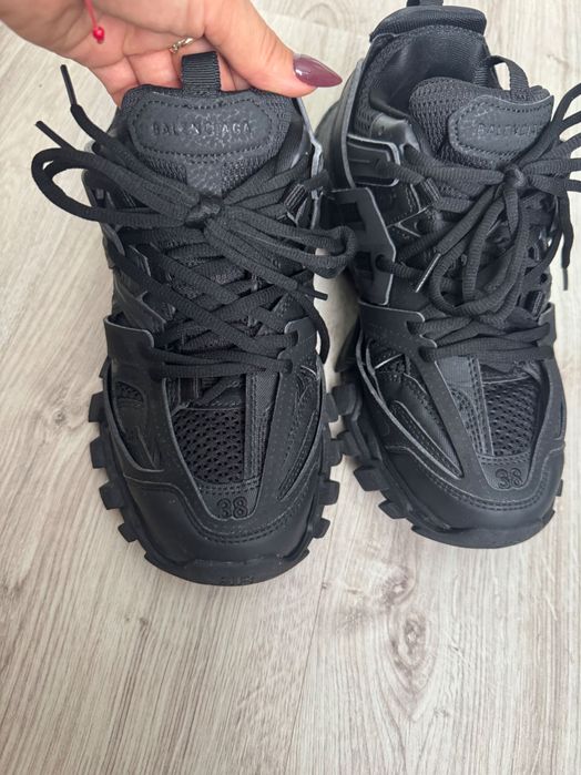 Balenciag*a размер 38