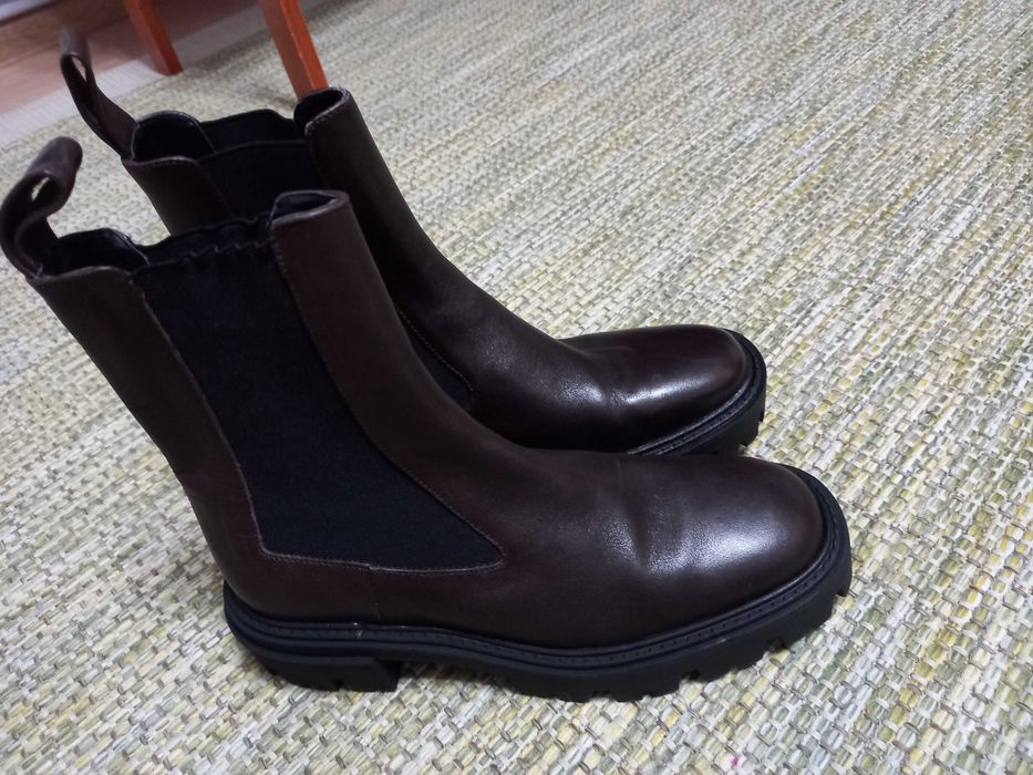 Ghete noi Zara, marime 38