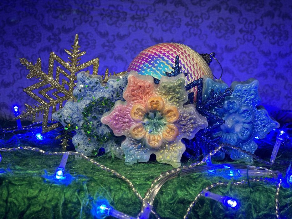 Свещи и фигурки от силикон ръчно изработени