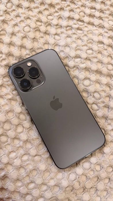 Айфон 13 pro , 256 гб, батарея 78% состояние отличное