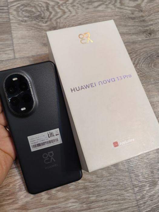 Телефон  Huawei 13