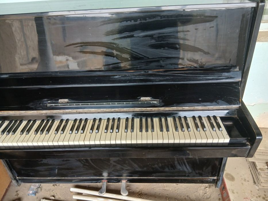 Piyonina srochna sotiladi