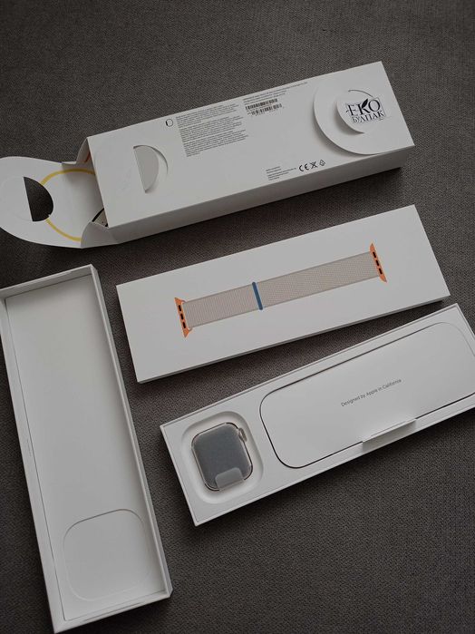 Нов, неизползван Apple Watch SE Gen 2 40 mm (GPS, Starlight)