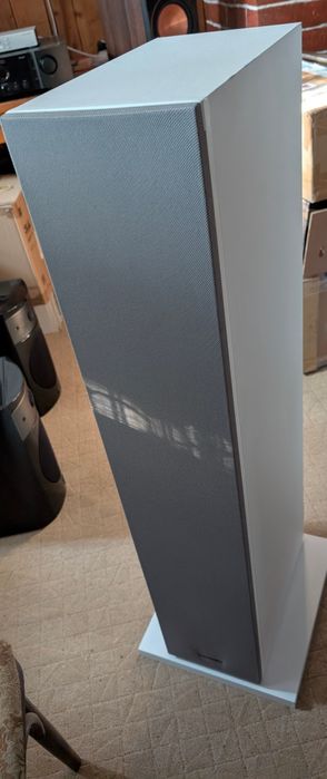 B&W Bowers & Wilkins  683 S2