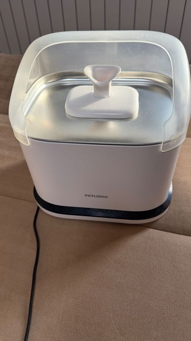 Fantana pisici Petlibro cu identificare RFID, WIFI + Aplicație