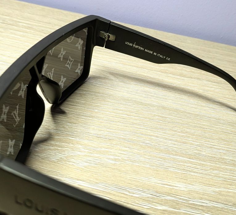 Vand Ochelari LV negri