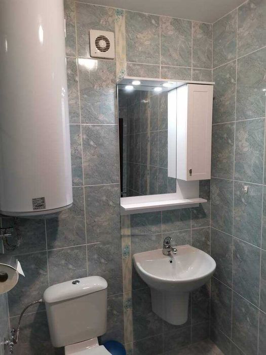 Продава се Тристаен апартамент в Пловдив, Кършияка - 90 кв.м за 2500 €/кв.м - Снимка #12