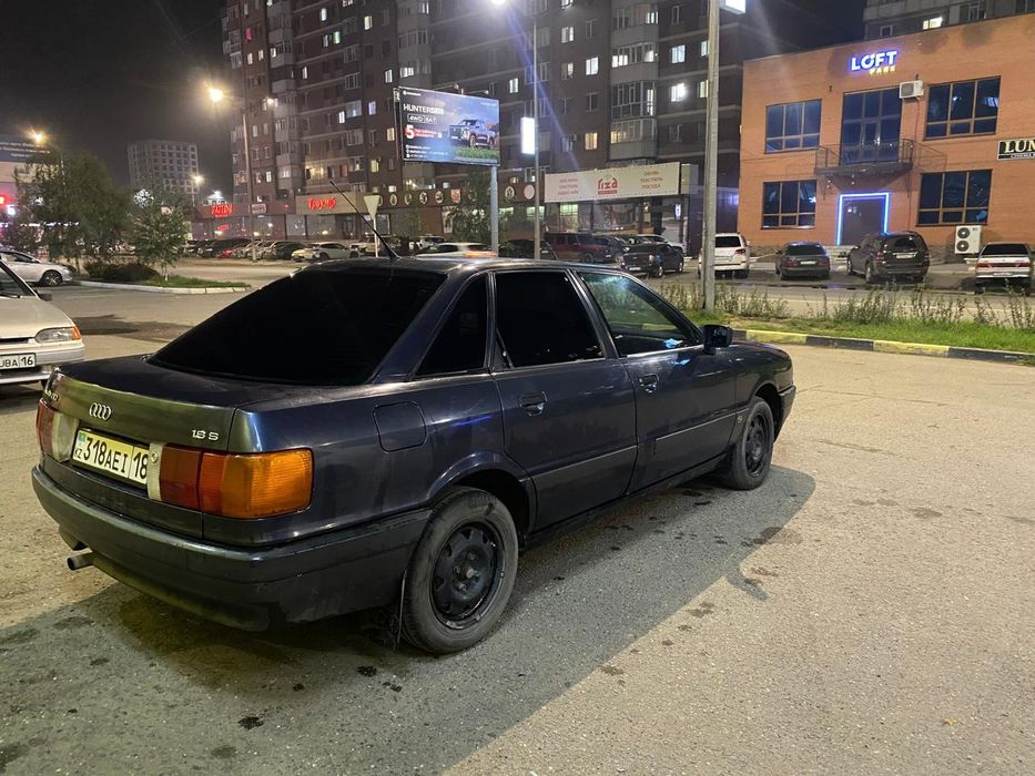 Подам Ауди 80 б3