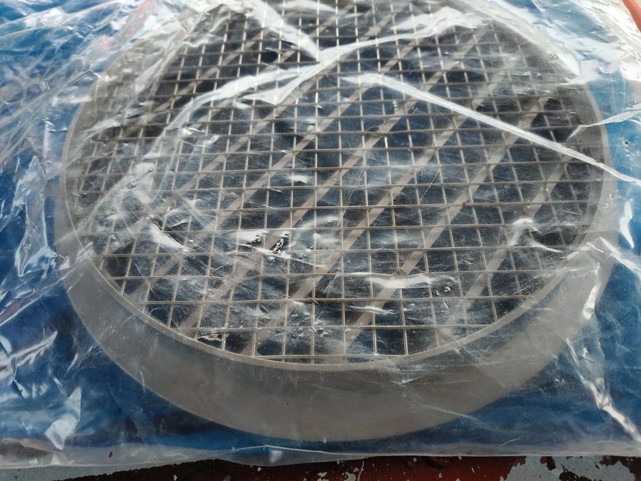 Grile aerisire din aluminiu Lindab 20 cm, noi