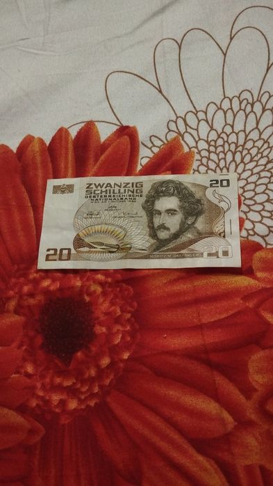 Bancnote vechi in stare bun