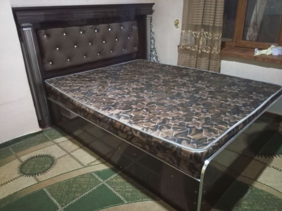 Spalniy mebel sotiladi xolati yangi