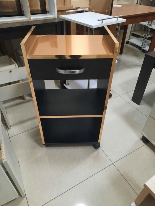 Тележка, помощница, каталка,тумбочка на колёсиках