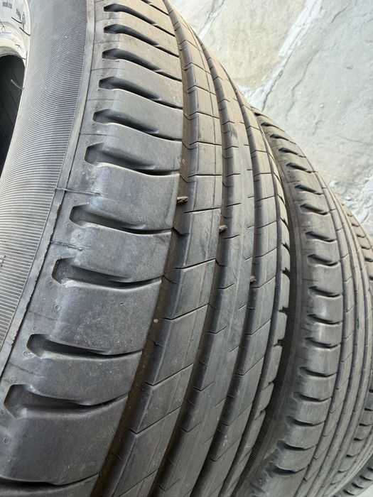 Michelin 235/55/19 ПОЧТИ НОВИ летни на един сезон