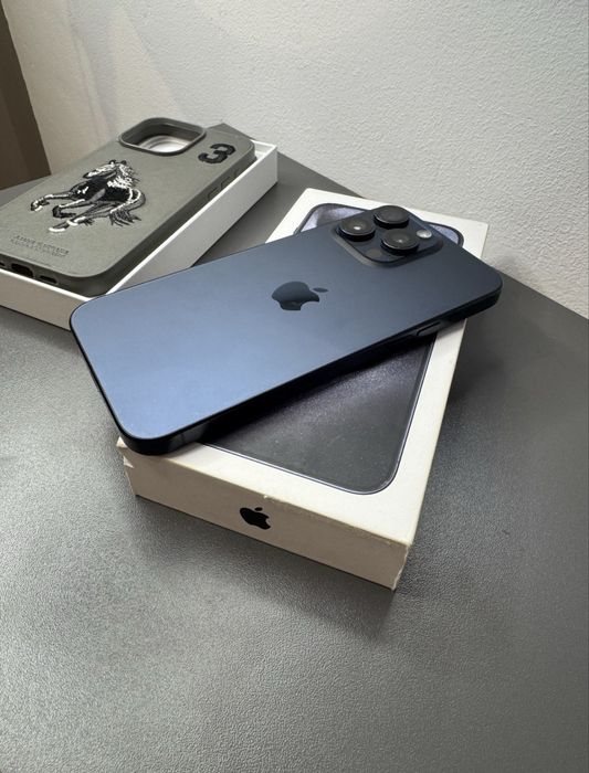 Продам айфон 15 про макс