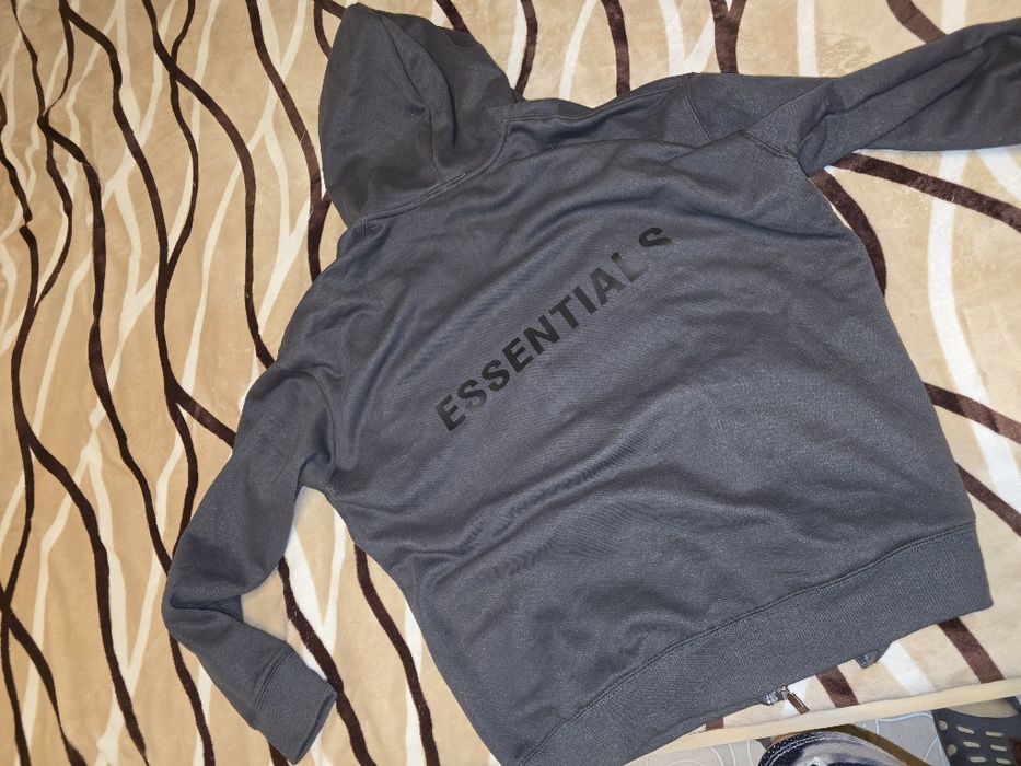 Зип худи essentials