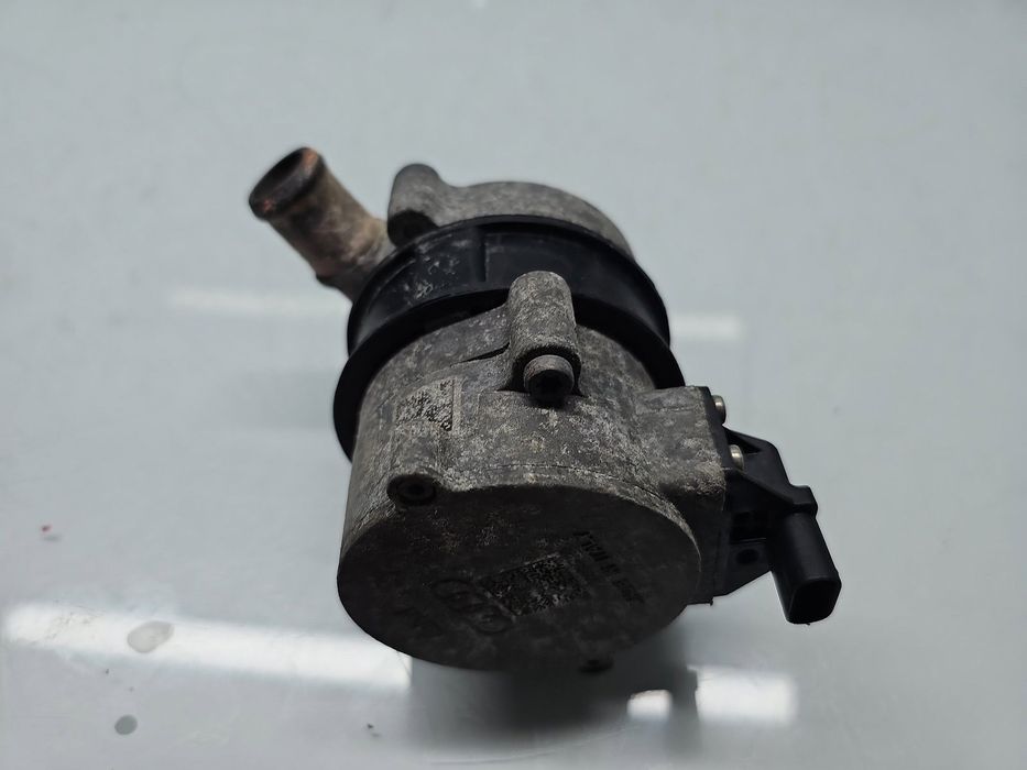 Pompa recirculare apa AUDI A4 (8K2, B8) [Fabr 2008-2015] 4H0965567 2.0