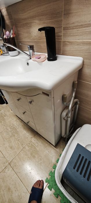 Set mobilier baie Lavoar + Baterie + Baza + Oglinda