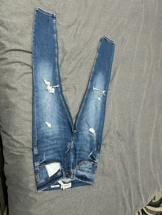 Мъжки дънки на Zara, pull&bear размери с и хс