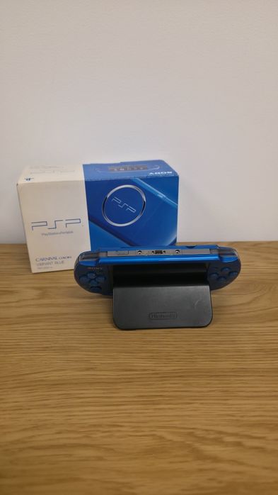 Sony PSP 3000, Modat, 550 jocuri, 9 în 1,  gata de joacă