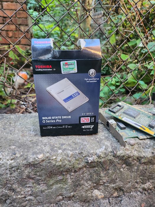 Хард диск и карта памет 128gb