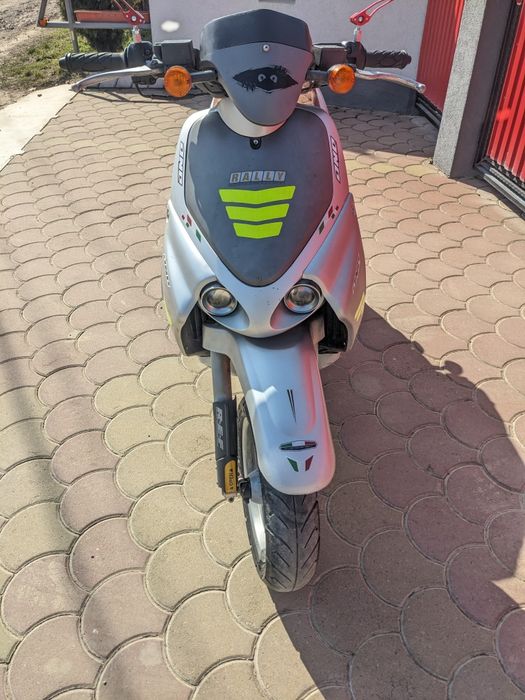 Scuter  aprilia 49 cm  2 timpi minarelli