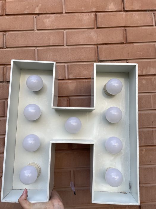 Буквы из пвх с лампочками