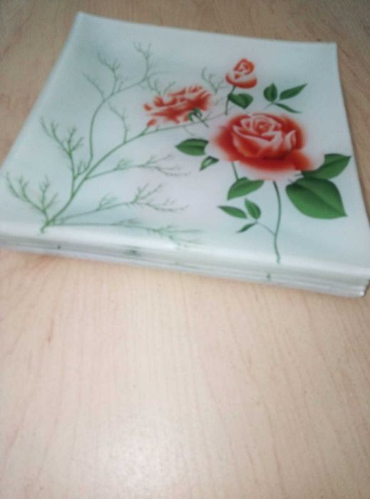 Красивая посуда тарелки