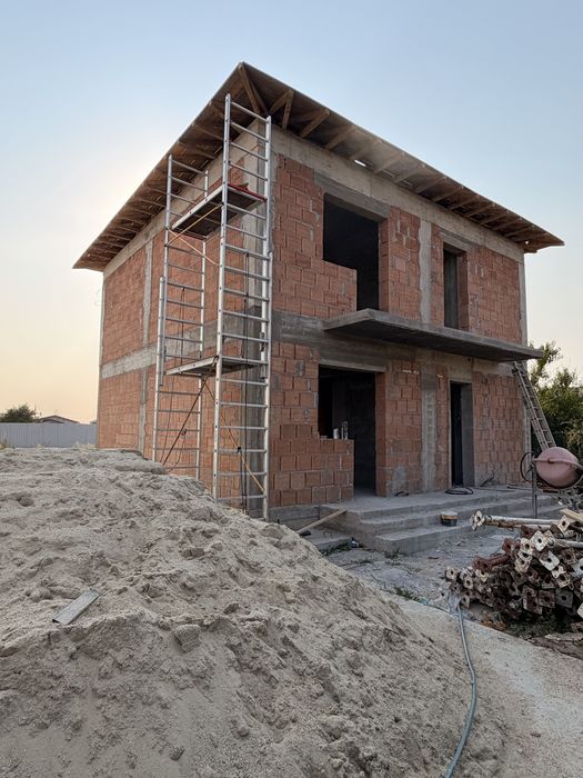 Casa de vanzare P+1 Magurele lipit de iesirea din sectorul 5