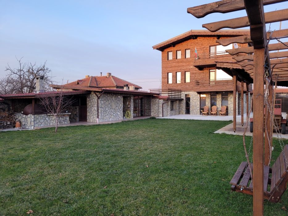 Продава се Къща в Плиска - 360 кв.м за 612 €/кв.м - Снимка #17