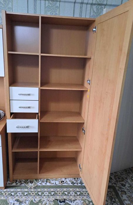 продам советский шкаф