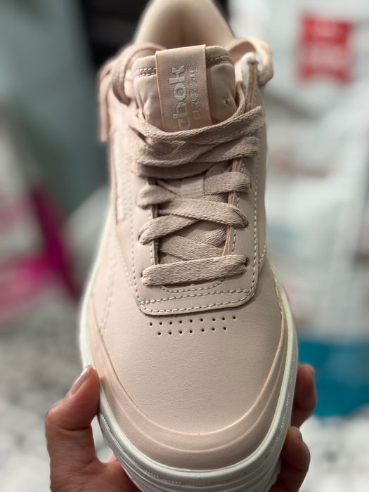 Обувки - дамски Reebok