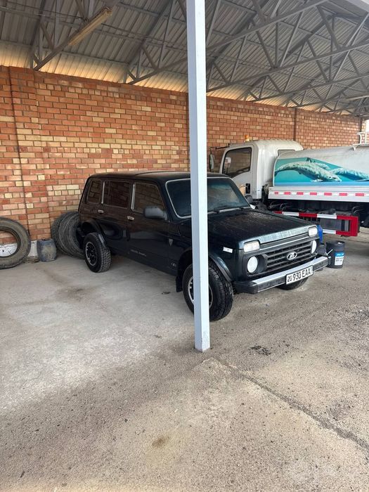 Lada Niva 4x4 Bronto