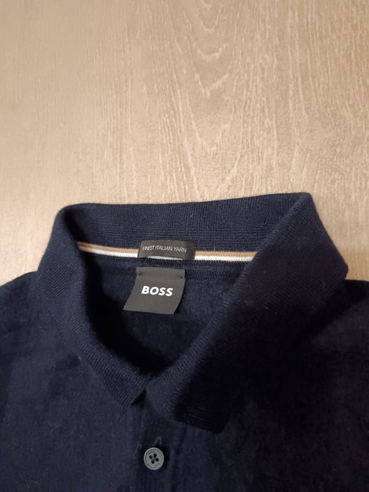 Boss пуловер XS/S